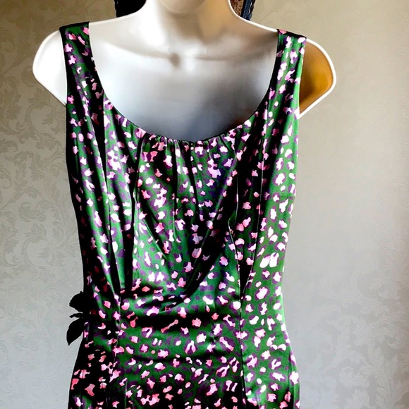 GORGEOUS Sexy Silk Fitted Dress. PIX.   NWOT - Picture 5 of 7